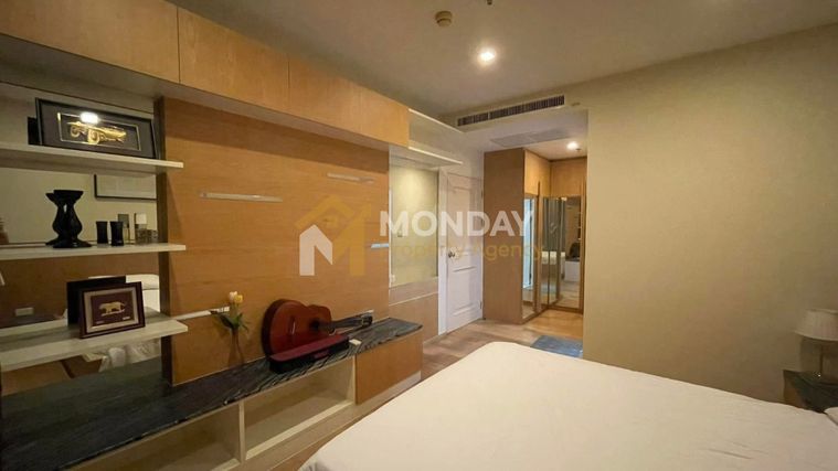 ให้เช่าคอนโด 1 ห้องนอน 53 ตร.ม. โนเบิล รีเฟลกซ์