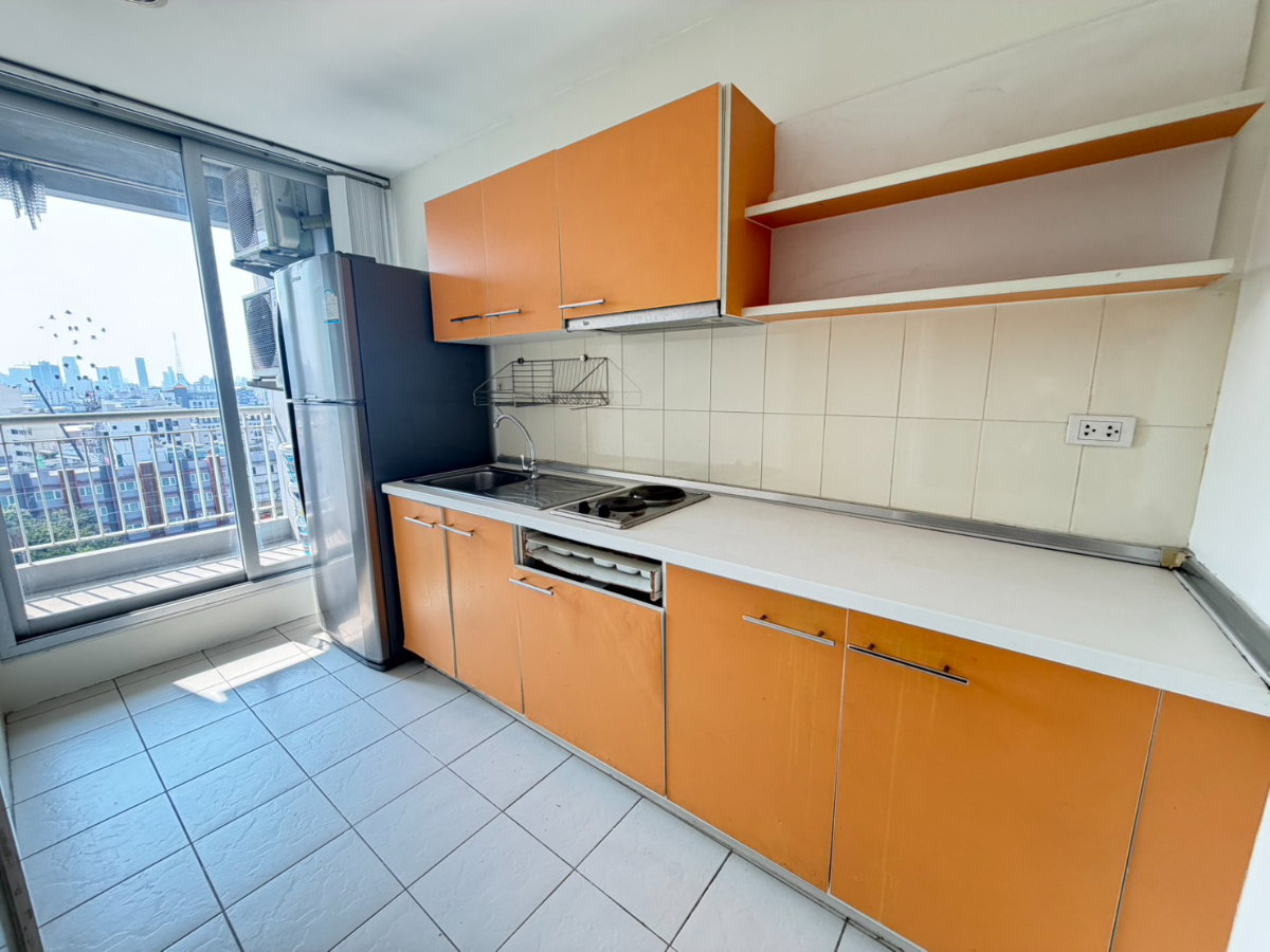 picture Condo for rent: Life @Ratchada-Huai Khwang - 8/11