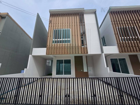 For Rent 2-story Townhouse AOON BANGNA KM.26 3 bedroom 3 bathroom
