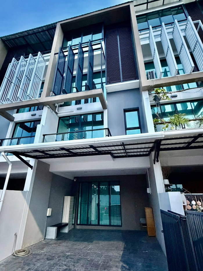 picture Townhome For Rent : Bless Town Sukhumvit 50, Double Space 6 m. 🚇Near BTS On Nut - 1/30