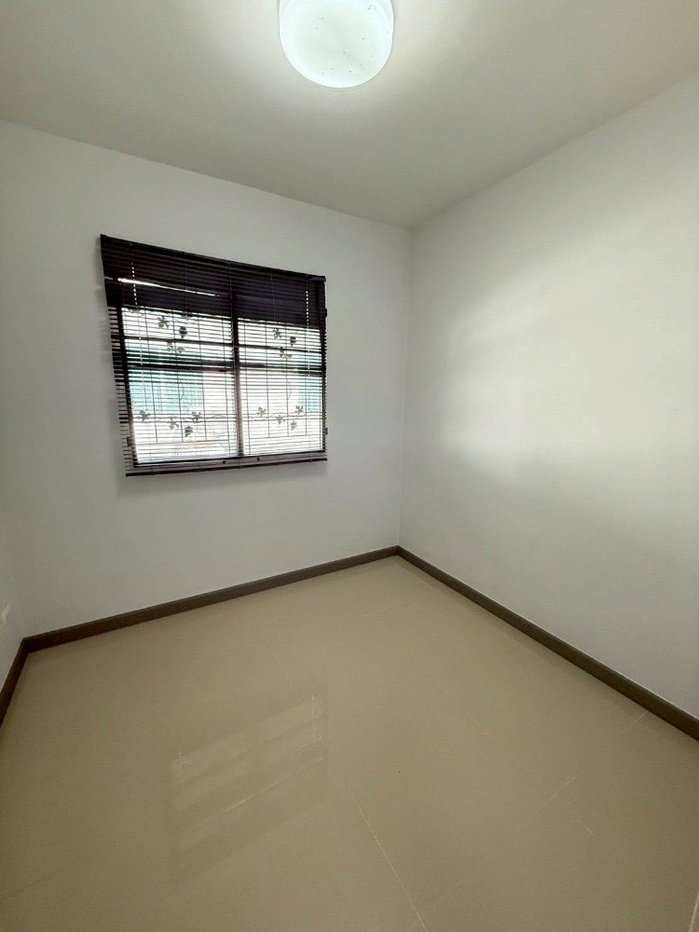 รูป #ให้เช่าทาวน์เฮาส์2ชั้นรีโนเวทใหม่ 3ห้องนอน 2 ห้องน้ำ หมู่บ้านพฤกษา 96/1 เลียบคลองสอง คลองหลวง พร้อมเข้าอยู่ ราคาเช่า 10,000 บาท/เดือน - รูปที่ 7/17
