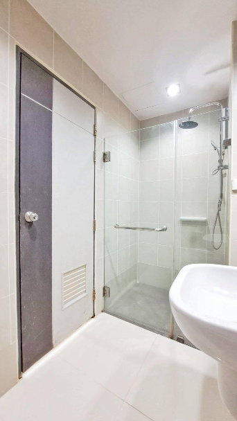 picture Selling Condo One Plus CMU, Building 1, 2nd floor, corner unit, 38 sq.m., fully furnished. - 8/10