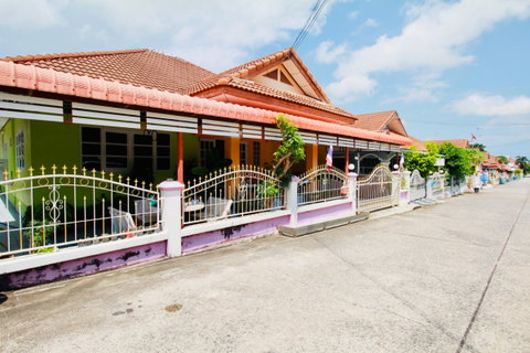 ขายบ้านเดี่ยว 61 ตร.วา หมู่บ้านราชนุช14  ติดถนนสุขุมวิท ใกล้โรบินสัน บ้านฉาง ระยอง 2 กม.