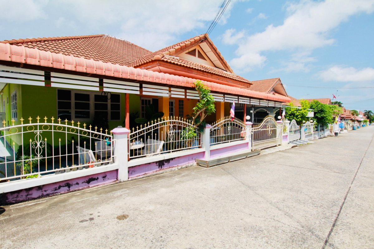 รูป ขายบ้านเดี่ยว 61 ตร.วา หมู่บ้านราชนุช14  ติดถนนสุขุมวิท ใกล้โรบินสัน บ้านฉาง ระยอง 2 กม. - รูปที่ 1/16