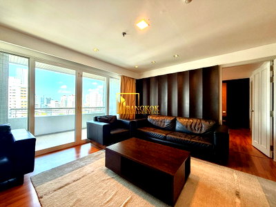 Apartment building for rent ดิเอ็มโพเรี่ยม : Luxurious 3 Bedroom Thonglor Apartment For Rent - BR0842AP