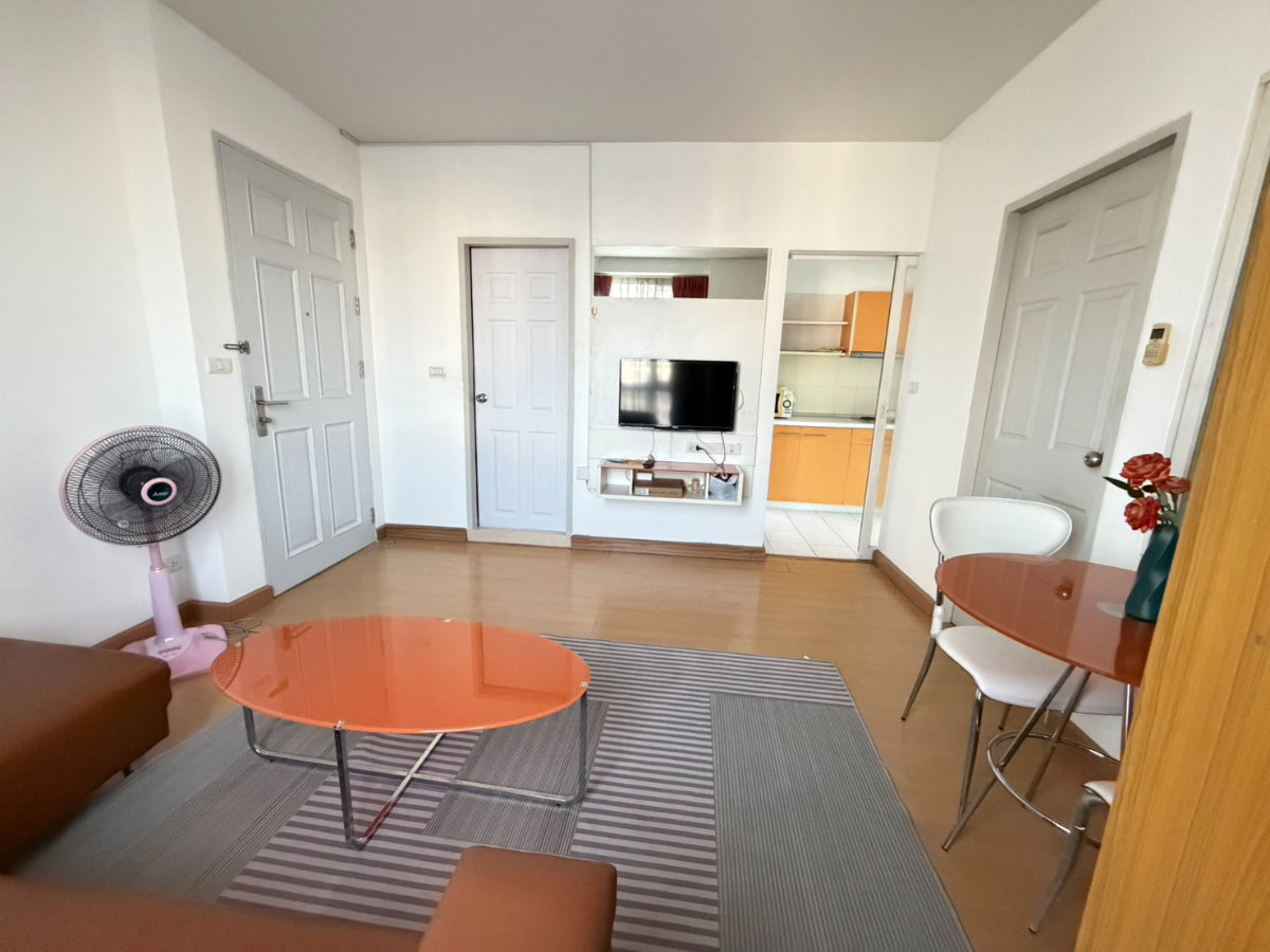 picture Condo for rent: Life @Ratchada-Huai Khwang - 2/11