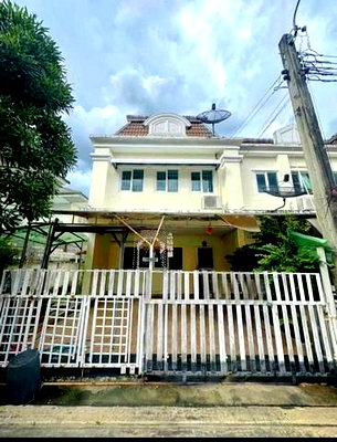 เช่าทาวน์โฮม รร.สายอักษร : MTR70 ใกล้ Central Eastville & ทางด่วน! ปล่อยเช่าทาวน์โฮมหลังมุม โครงการดิ เอ็กซ์คลูซีฟ นวลจันทร์ แต่งครบพร้อมอยู่