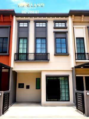 เช่าทาวน์โฮม เดอะ โมเดิร์น จิมส์ ช็อปปิ้ง มอลล์ : 🏡✨ ให้เช่า ทาวน์โฮม “สิริ เพลส บางนา–สุวรรณภูมิ 2 ห้องนอน 3 ห้องน้ำบ้านสวยพร้อมอยู่ ใกล้สนามบินสุวรรณภูมิ | รับสัตว์เลี้ยงตัวเล็ก 🐶🐱✨