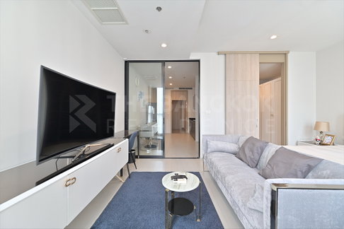🏙️ Noble Ploenchit, Luxury Living near BTS Phloen Chit Access in the Heart of Bangkok’s CBD