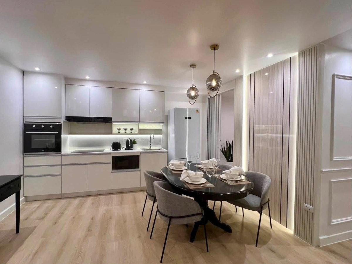 picture For Rent: Fortune Town Condo fully furnished and ready to move in - 8/15