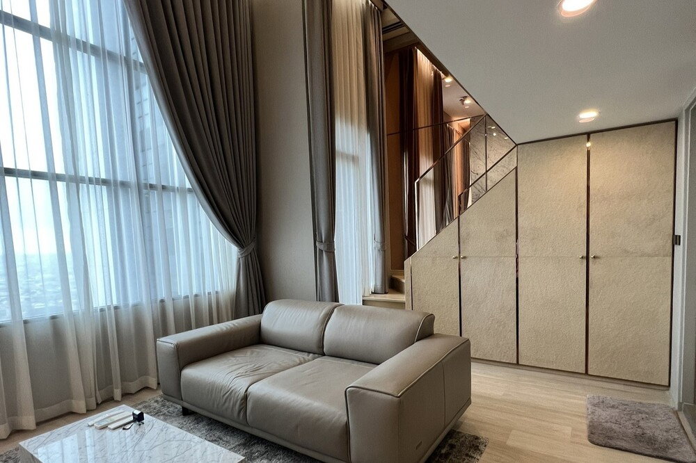 รูป 🔥 เช่าด่วน !! KnightsBridge Prime Sathorn, 1 ห้องนอน Duo, 1 ห้องน้ำ, ชั้นสูง 33++, วิวสวย!!🔥Code C20231000164 แต่งครบ, พร้อมเข้าอยู่ 📣📣 - รูปที่ 3/9