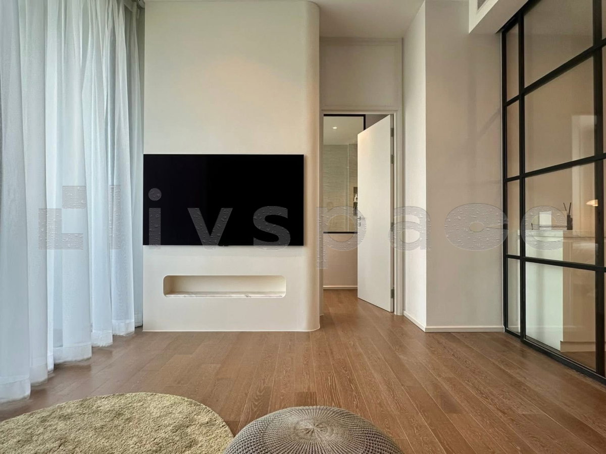 รูป ▚ LJ177ツ ขาย: Muniq Langsuan ✨ 1BR 64.56 ตร.ม. คอนโดหรูเลี้ยงสัตว์ได้ ไม่เคยปล่อย ราคาต่อรองได้ - รูปที่ 3/12