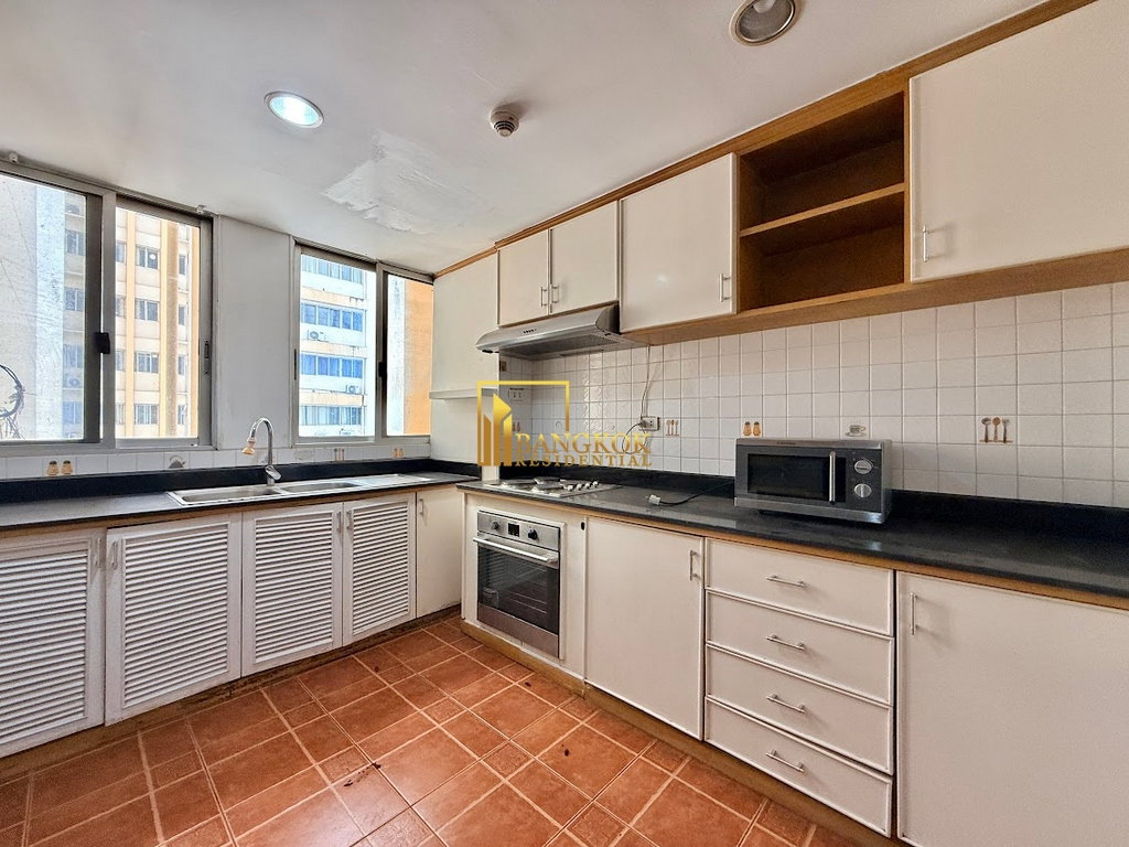 รูป Tai Ping Tower | Spacious 4 Bedroom Condo in Ekkamai Area - BR61547CD - รูปที่ 10/39