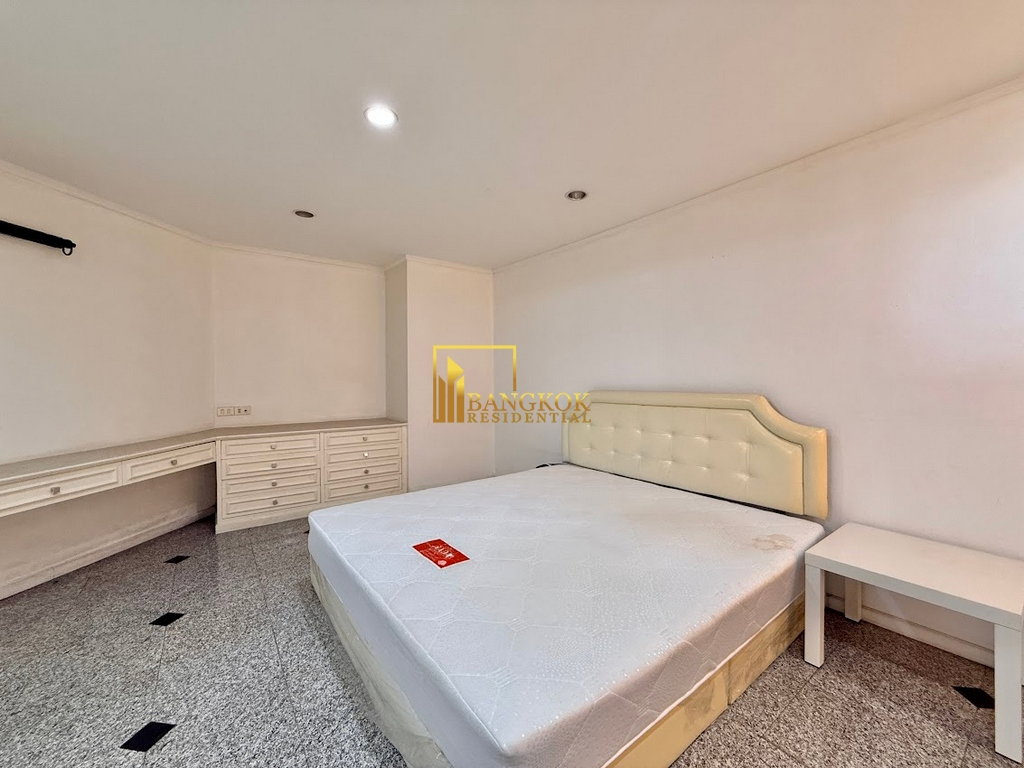 รูป Tai Ping Tower | Spacious 4 Bedroom Condo in Ekkamai Area - BR61547CD - รูปที่ 18/39