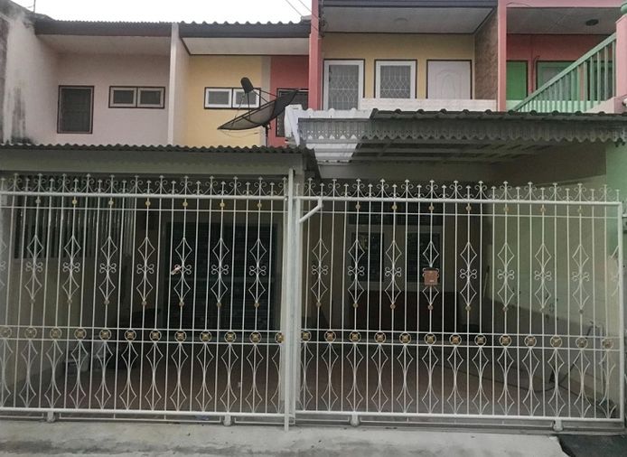 🏡 For Rent | Beautiful Townhouse in Chaengwattana 14 – Only THB 12,000/Month