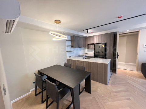 S47 Sukhumvit  Room available, great price