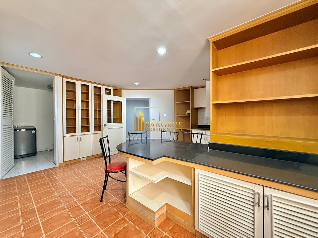 รูป Tai Ping Tower | Spacious 4 Bedroom Condo in Ekkamai Area - BR61547CD - รูปที่ 12/39