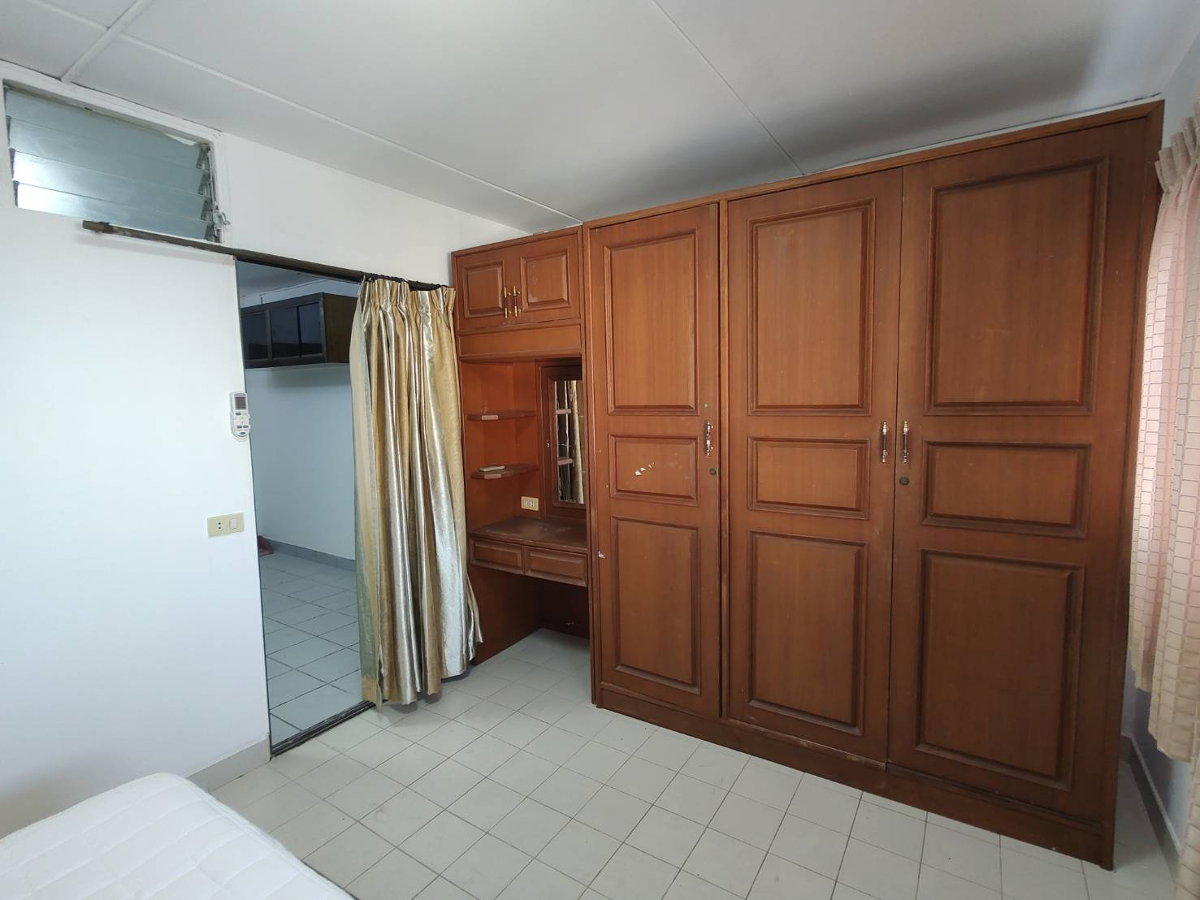 picture For rent popular condo special prices !!!!! - 10/13
