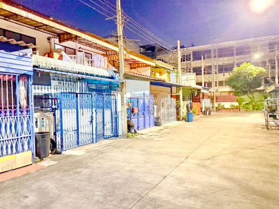 รูป กำนันแม้น24-32 ทาวน์เฮ้าส์ให้เช่า 2นอน 2น้ำ ใกล้ถนนกัลปพฤกษ์และตลาดกำนันแม้น 1กม Makro กำนันแม้น 800 ม. - รูปที่ 2/8
