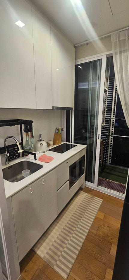 รูป T251 ให้เช่าคอนโด The Saint Residences (เดอะ เซนต์ เรสซิเดนซ์) ห้องมุม เฟอร์ครบ ไม่เคยปล่อยเช่า พร้อมเข้าอยู่ทันที - รูปที่ 7/8