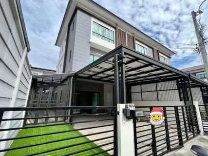 รูปภาพ 🏡 ให้เช่า ทาวน์โฮมหรู หลังมุม เดอะ คอนเนค อัพ 3 ลาดพร้าว 126 3 ห้องนอน 3 ห้องน้ำ แต่งครบ พร้อมเข้าอยู่ ใจกลางลาดพร้าว – ทาวน์อินทาวน์ เดินทางสะดวก