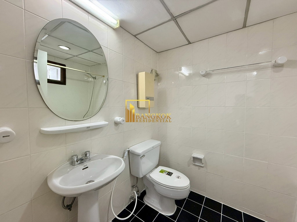รูป Very Large 3 Bedroom Apartment For Rent in Nana Area - BR0344AP - รูปที่ 14/37