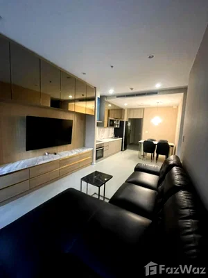 Condos for rent BTS Chit Lom : 2 Bedroom Condo for rent at Noble Ploenchit 6415071