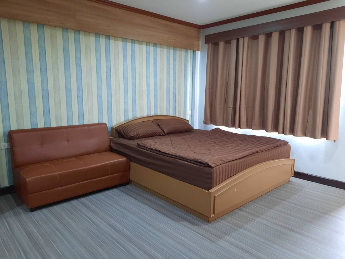 รูป ขายไพลิน คอนโดมิเนียม (Pailin Condominium) เฟอร์ครบ พร้อมเข้าอยู่ ติดถนนซุปเปอร์ไฮเวย์เชียงใหม่ - รูปที่ 4/14
