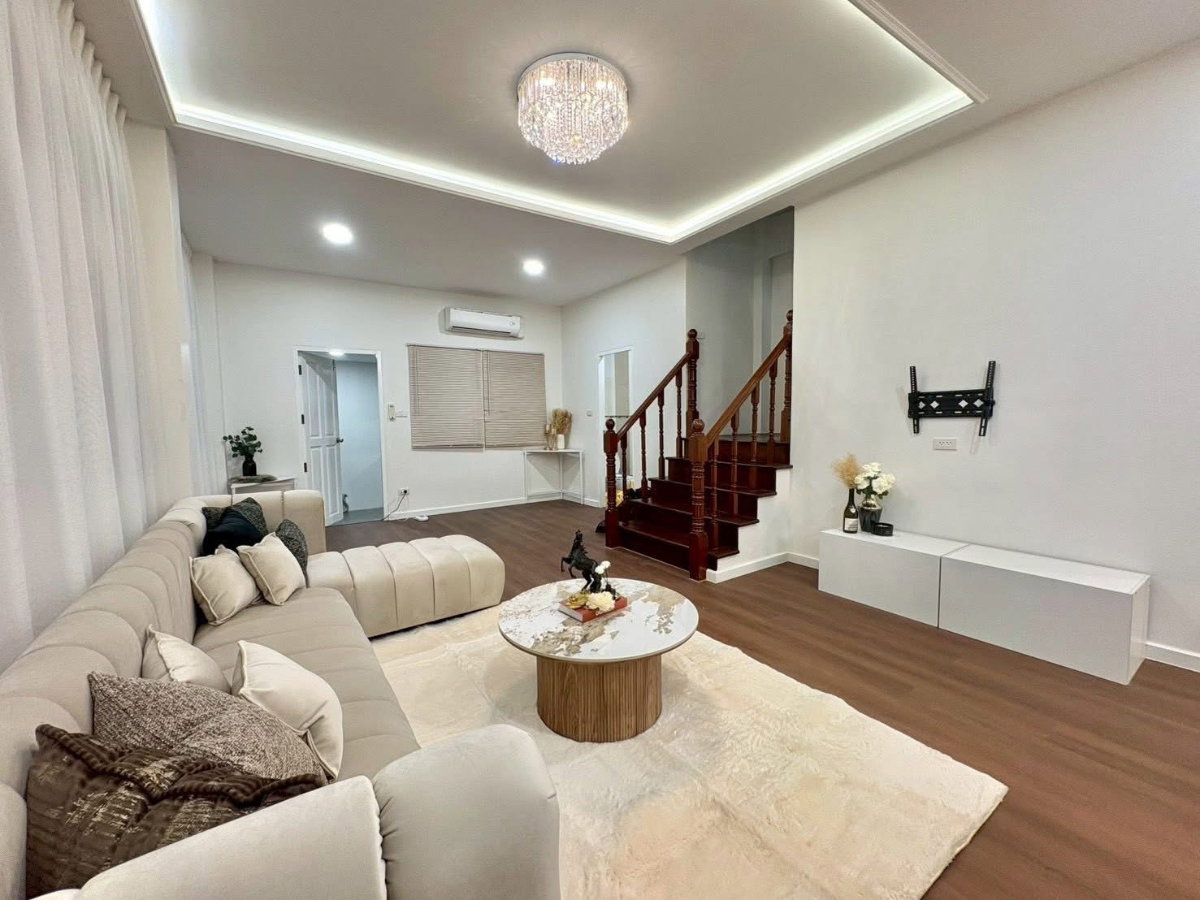 picture HK0665, Townhouse for rent 5 Br., Huaikhwang. - 3/10