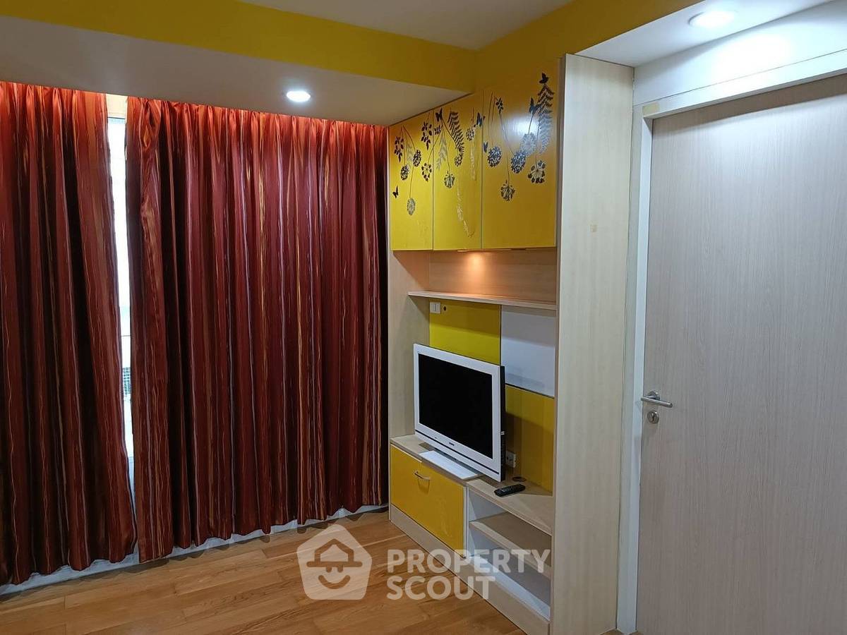 รูป คอนโด 1-ห้องนอน ที่ โฟคัส ออน ศาลาแดง คอนโดมิเนียม ใกล้ MRT สีลม (ID 551345) - รูปที่ 7/7