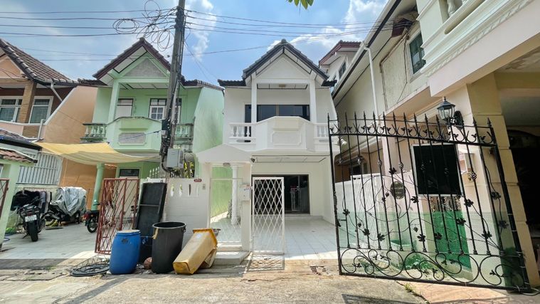 2-bed townhouse for sale, 27 sq wah, Baan Aimumporn 3
