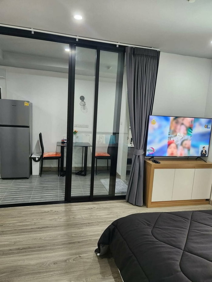 picture Condo for rent near MRT Huai Khwang. - 1/8
