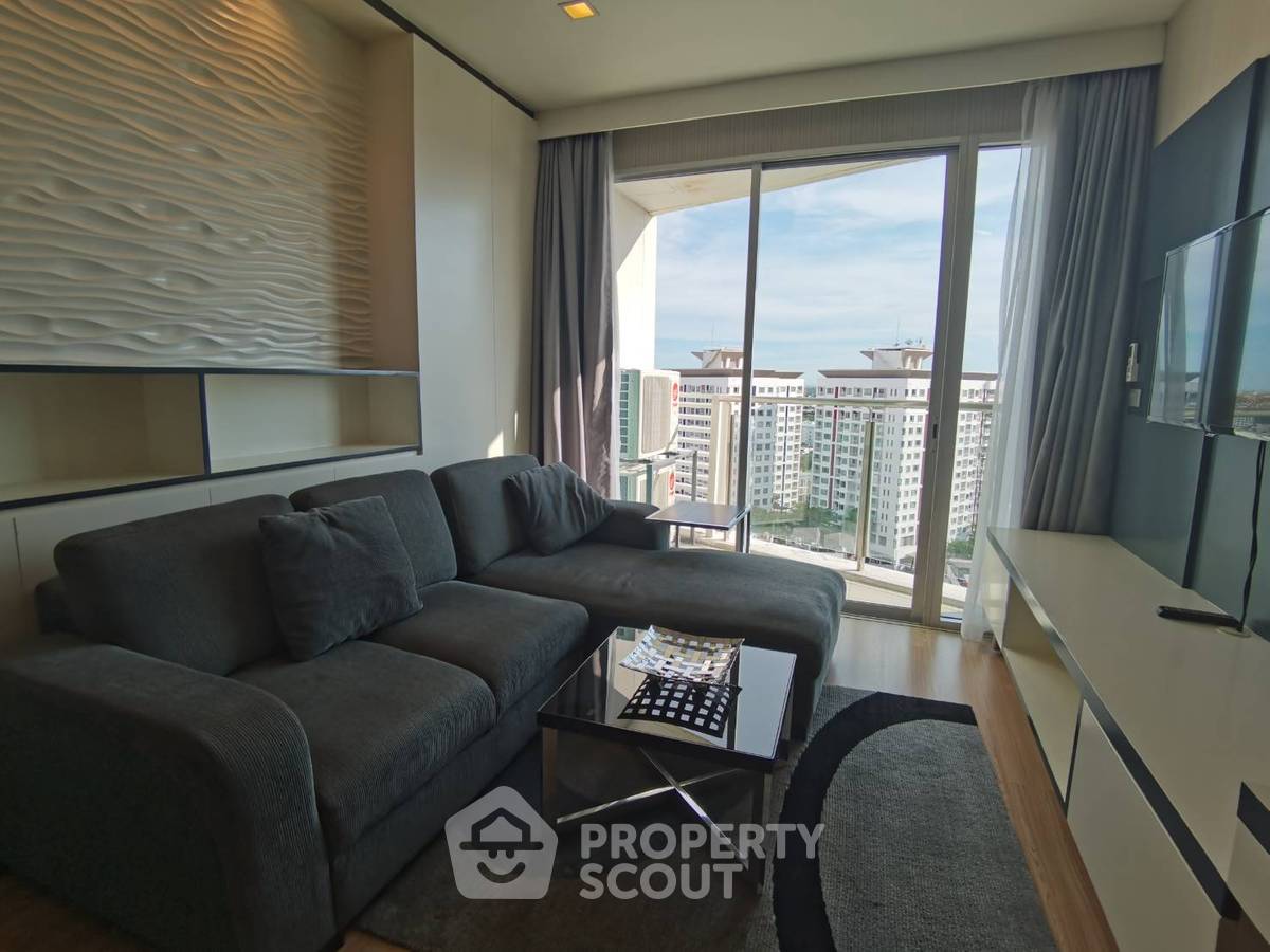 picture 1-BR Condo at Sky Walk Residences near BTS Phra Khanong (ID 514543) - 1/13