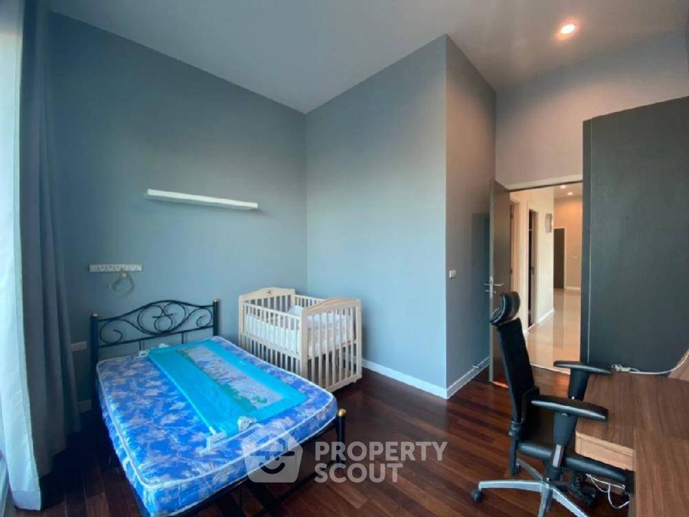 picture 3-BR Condo at Circle Condominium near MRT Phetchaburi (ID 2138651) - 4/17