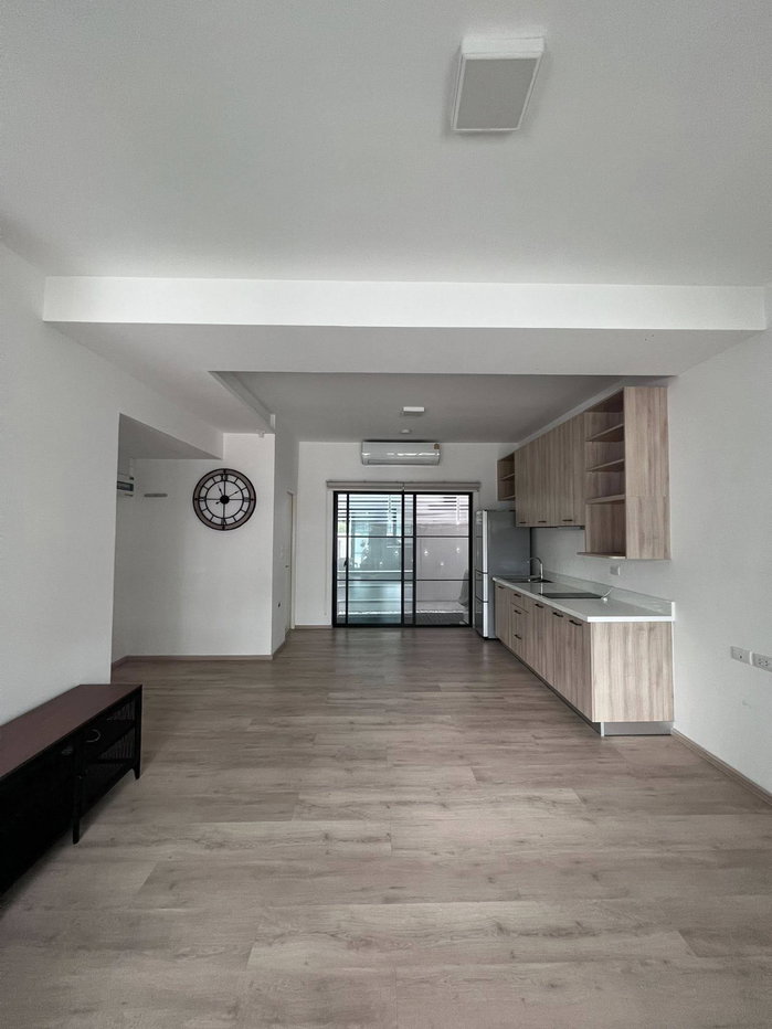 picture House fo rent 2 minutes from Mega Bangna - 3/10