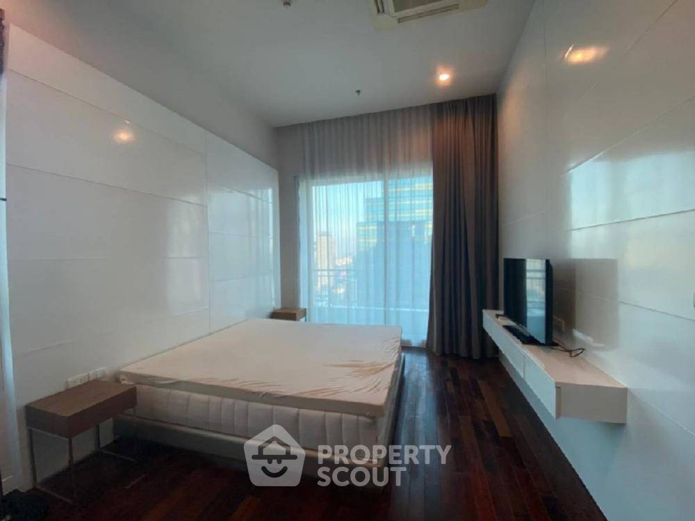 picture 3-BR Condo at Circle Condominium near MRT Phetchaburi (ID 2138651) - 6/17