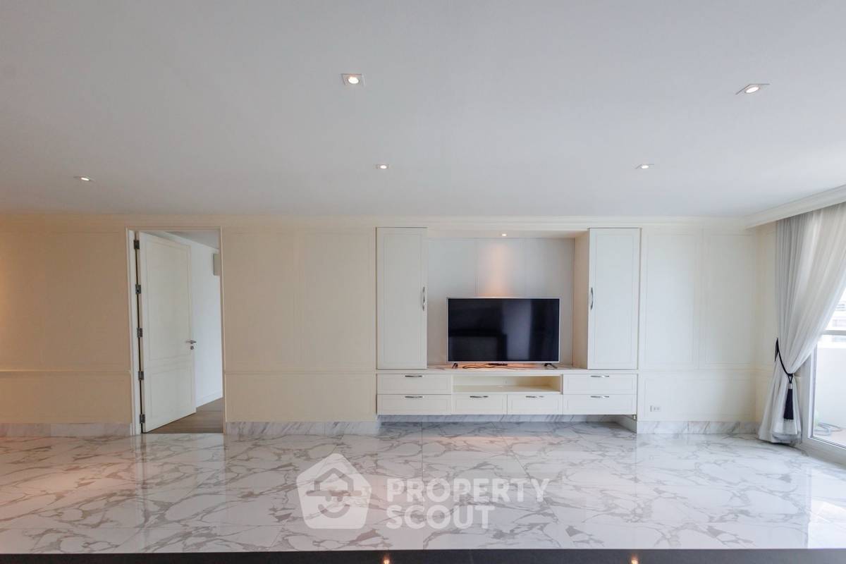 picture 4-BR Condo at Wattana Heights near MRT Sukhumvit (ID 2961150) - 19/21