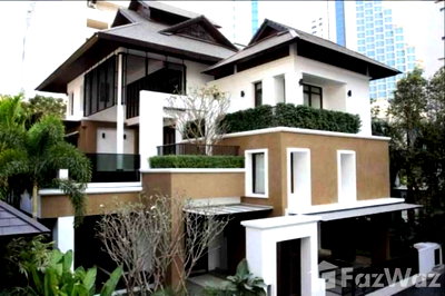 Houses for rent Bangkok : 4 Bedroom House for rent in Khlong Toei, Bangkok  1026046