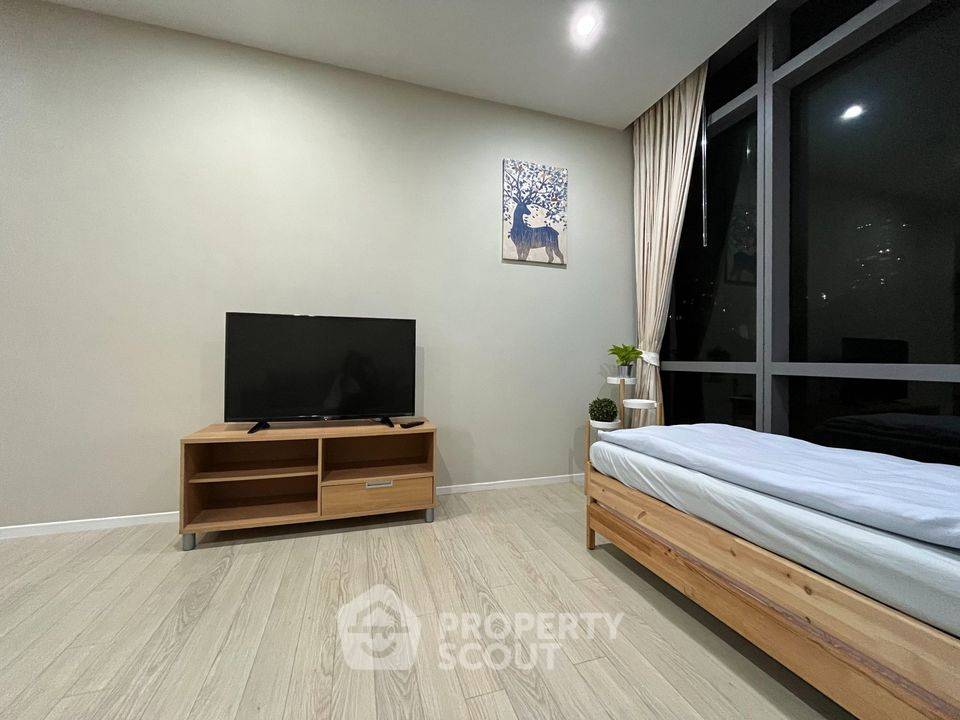 รูป คอนโด 1-ห้องนอน ที่ เดอะ รูม สุขุมวิท 21 ใกล้ MRT สุขุมวิท (ID 1169151) - รูปที่ 2/9