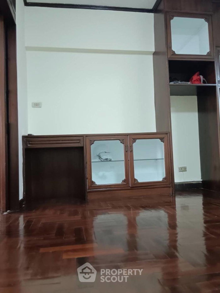 picture 1-BR Condo at Pathumwan Place Condominium near BTS National Stadium (ID 1111729) - 5/10