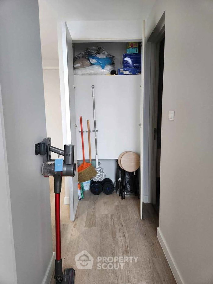 รูป คอนโด 2-ห้องนอน ที่ เดอะ รูม สาทร-ตากสิน ใกล้ BTS โพธิ์นิมิตร (ID 2960881) - รูปที่ 19/28