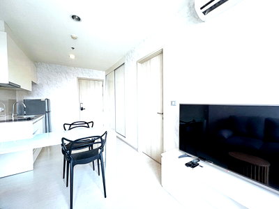 Condos for rent : Condo for rent in Rhythm Sukhumvit 42 (BTS Ekkamai) 