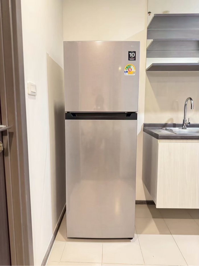 picture S108 Condo for rent: The Base Park West Sukhumvit 77. Ready to move in. Includes washing machine. - 7/10