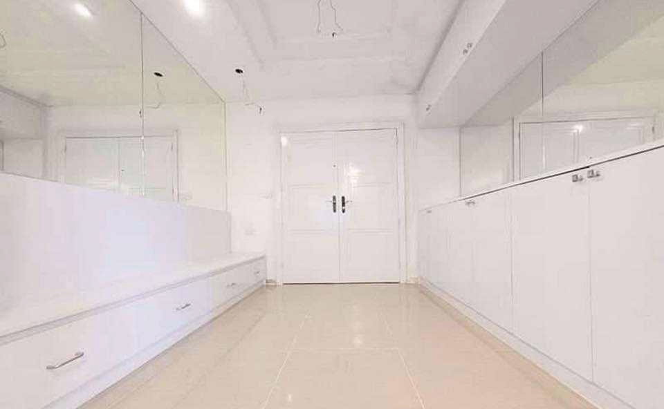 รูป LTH15630 - Luxury Condo for Sale Phrom Phong | Spacious Family Residence | Near BTS Phrom Phong | 20 MB - รูปที่ 3/5