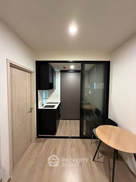 picture 1-BR Condo at Nue District R9 near MRT Phra Ram 9 (ID 2961282) - 4/15