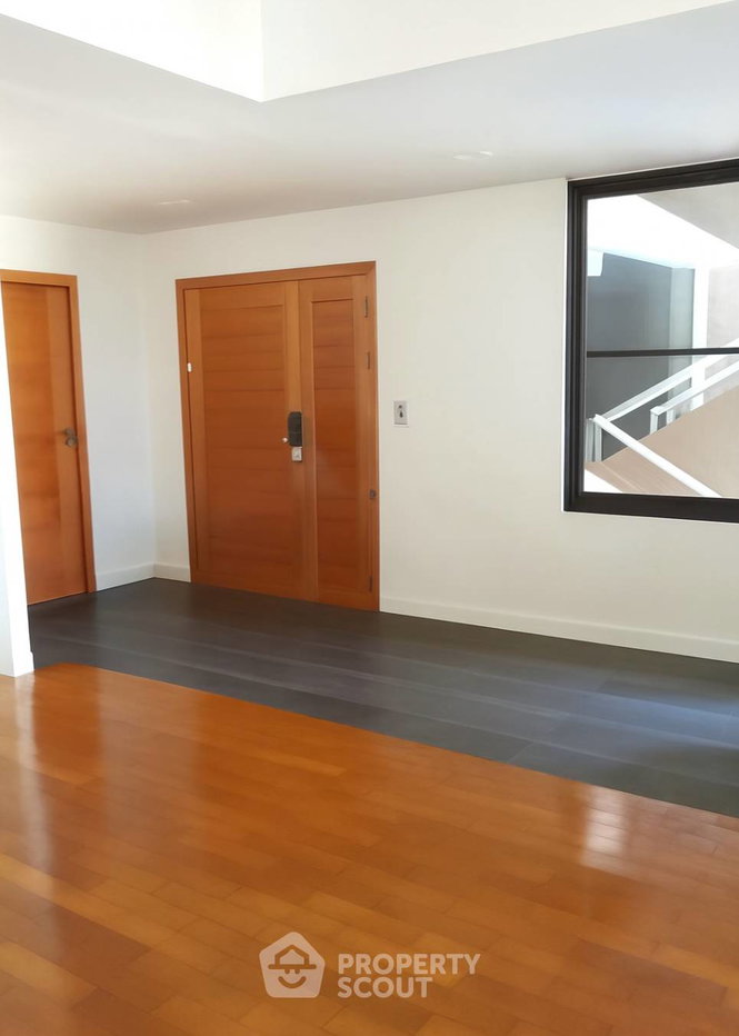 picture 3-BR Condo at Asoke Tower near MRT Phetchaburi (ID 2569857) - 11/15