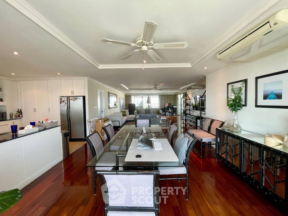 รูป คอนโด 3-ห้องนอน ที่ คอนโด รีเจนท์ ออน เดอะ พาร์ค 3 ใกล้ MRT เพชรบุรี (ID 2025883) - รูปที่ 31/46
