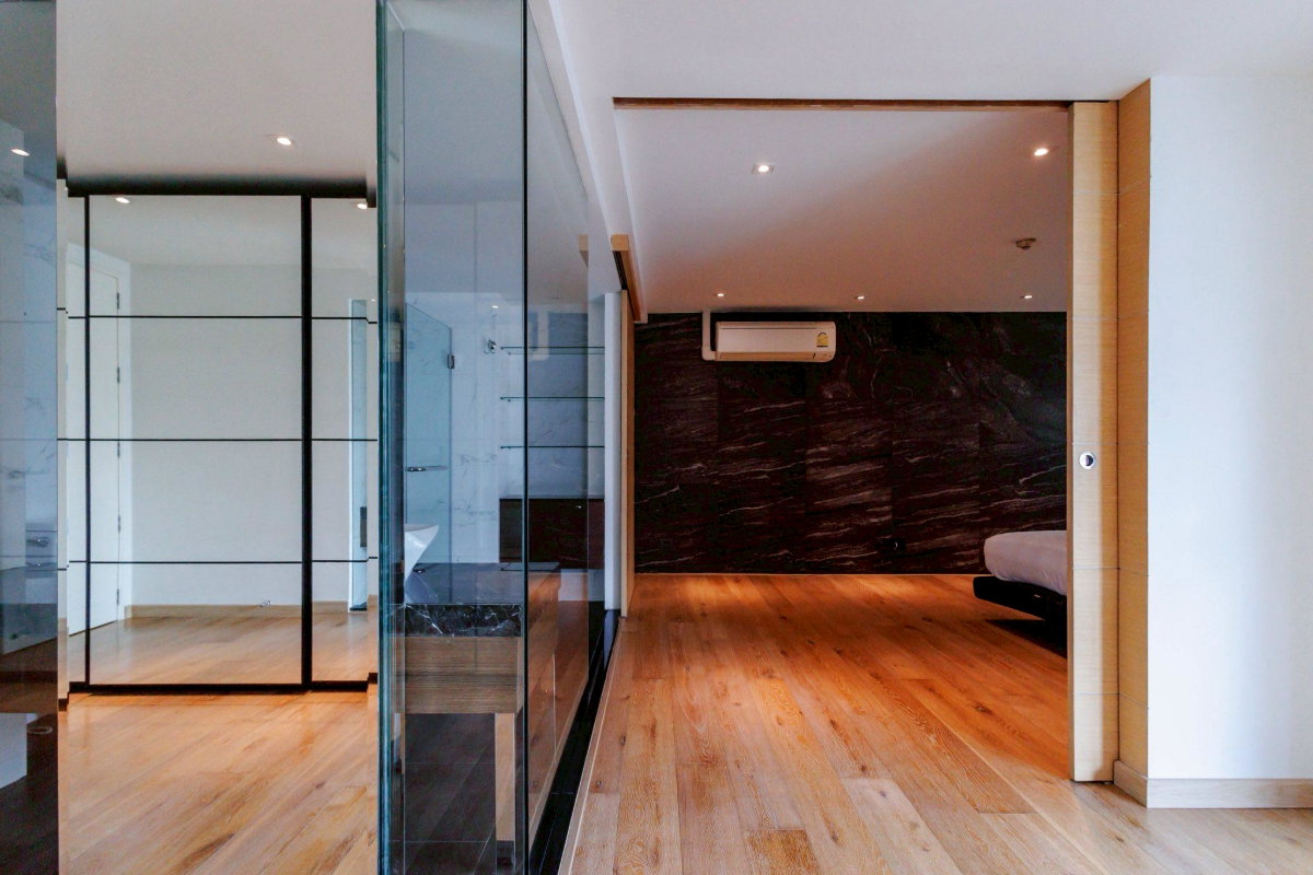 รูป LTH15666 - Luxury Condo for Sale Asoke | Ultra Spacious Residence with 5 Terraces | Near BTS Asoke | 30.9 MB - รูปที่ 1/8