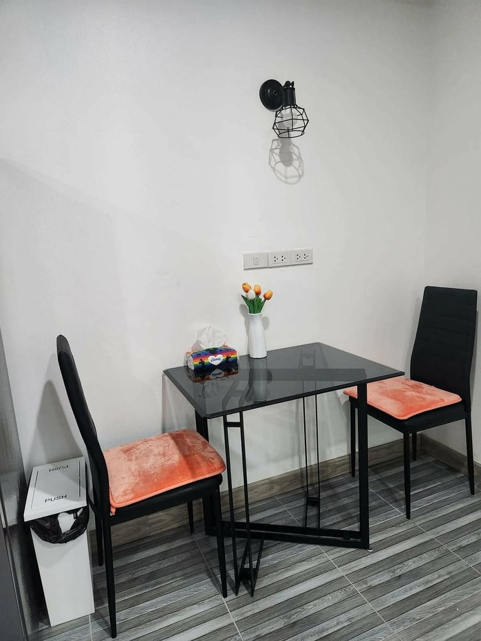 picture Condo for rent near MRT Huai Khwang. - 8/8