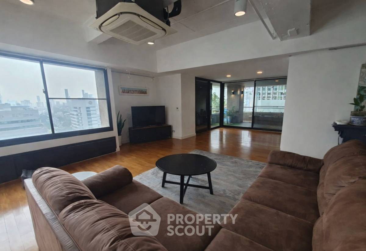 picture 3-BR Condo at Asoke Tower near MRT Phetchaburi (ID 2569857) - 2/15